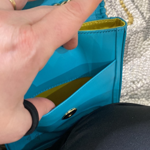 💕 Henri bendel turquoise leather shoulder bag 💕 - Picture 11 of 14